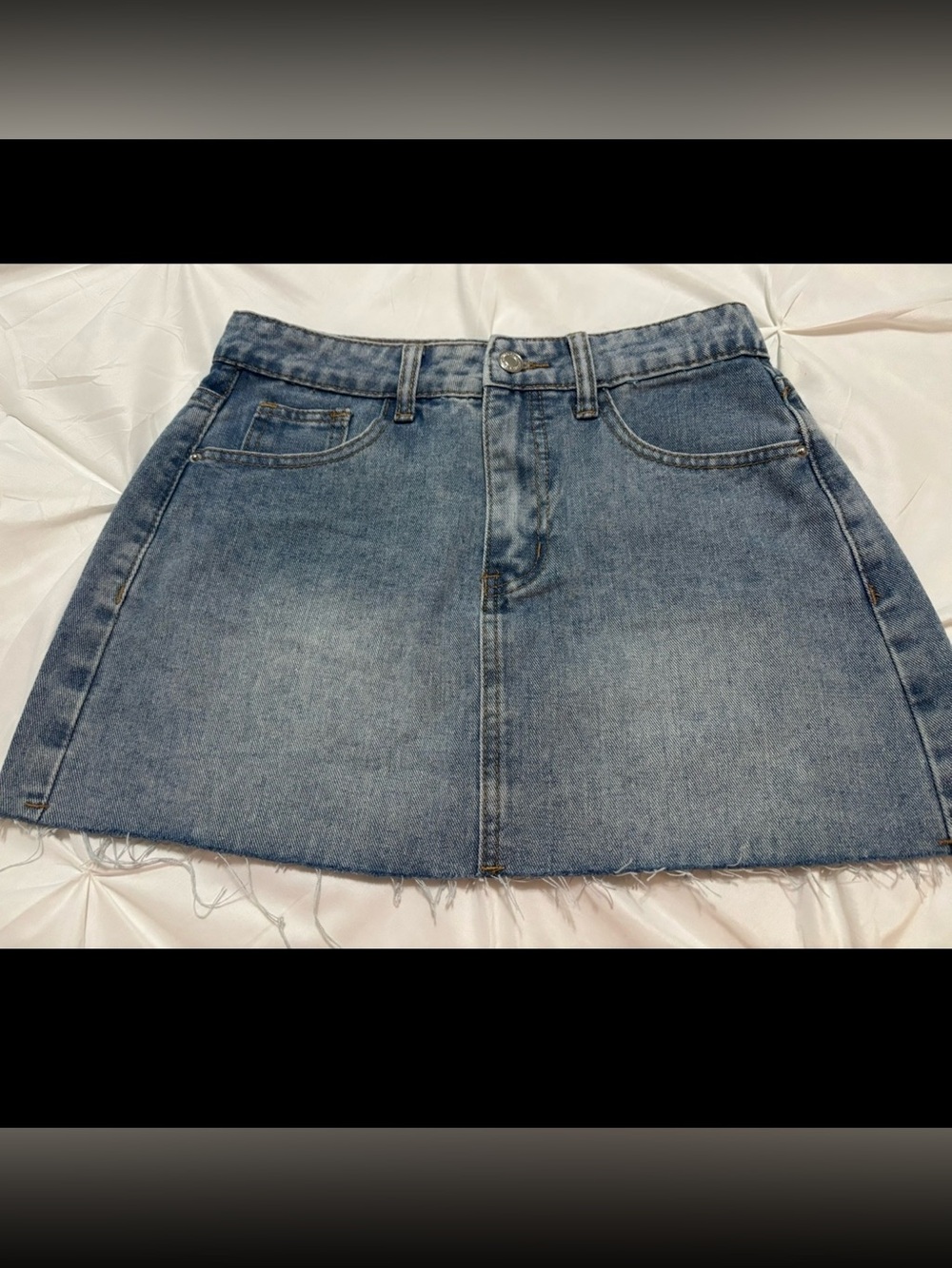 Frayed Hem Denim Mini Skirt